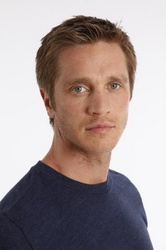  Devon Sawa