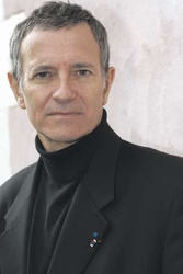  Francis Huster