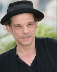  Denis Lavant