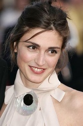  Julie Gayet