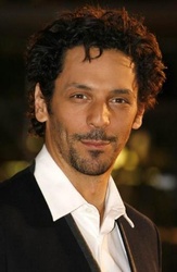  Tomer Sisley