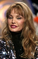  Arielle Dombasle
