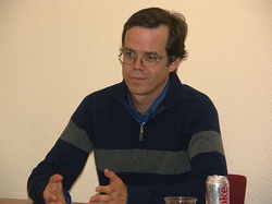  Andrés Wood