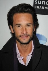  Rodrigo Santoro