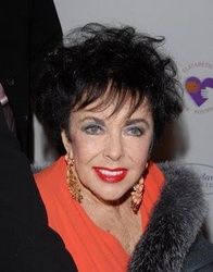 Elizabeth Taylor
