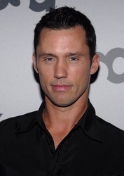  Jeffrey Donovan