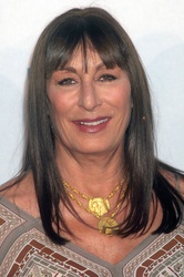  Anjelica Huston