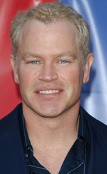  Neal McDonough