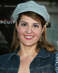 Nia Vardalos