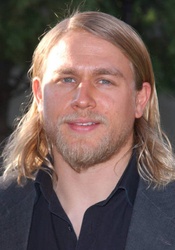  Charlie Hunnam