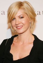  Jenna Elfman