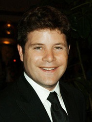  Sean Astin
