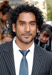  Naveen Andrews