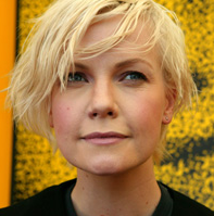  Laura Harris