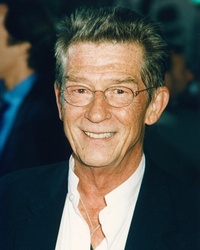  John Hurt