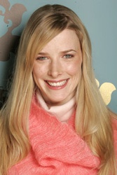  Shauna Macdonald
