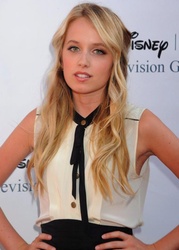  Megan Park