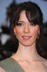  Rebecca Hall