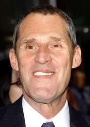  Ben Cross