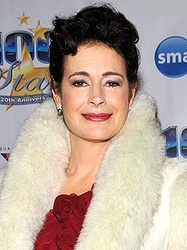  Sean Young