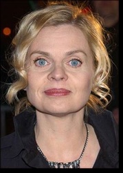  Isabelle Nanty