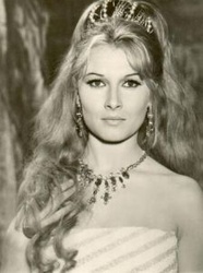  Valérie Lagrange