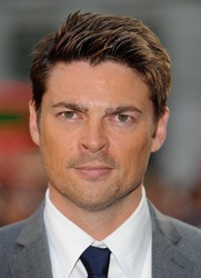  Karl Urban