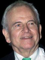  Ian Holm