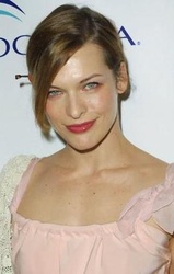  Milla Jovovich