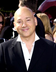  Evan Handler