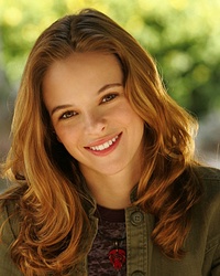  Danielle Panabaker