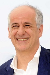  Toni Servillo