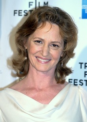  Melissa Leo
