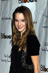  Kay Panabaker