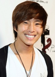  Justin Chon