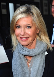  Olivia Newton-John