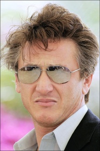 Lunatique, Sean Penn?
