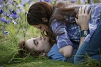 Edward et Bella sont dans les violettes...