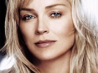 Sharon Stone prend la place d'Emmanuelle Seigner !