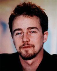 Edward Norton devient tout vert