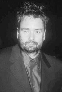 Luc Besson invité d'Auto-Moto sur TF1