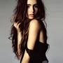 Lily Collins rejoint Abduction