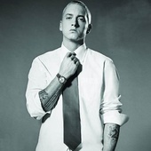 Christina Aguilera et Eminem dans Entourage