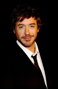Robert Downey Jr trop occupé pour Gravity ?