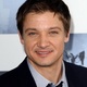 Jeremy Renner pour le remake de New York 1997 ?