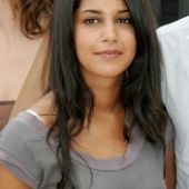 Leïla Bekhti flirte avec Guillaume Canet