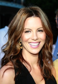 Kate Beckinsale Vs Jessica Biel