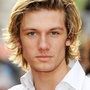 Strip tease pour Alex Pettyfer et Channing Tatum