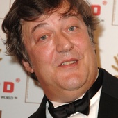 Stephen Fry rejoint Bilbo