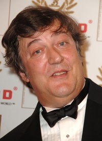 Stephen Fry rejoint Bilbo